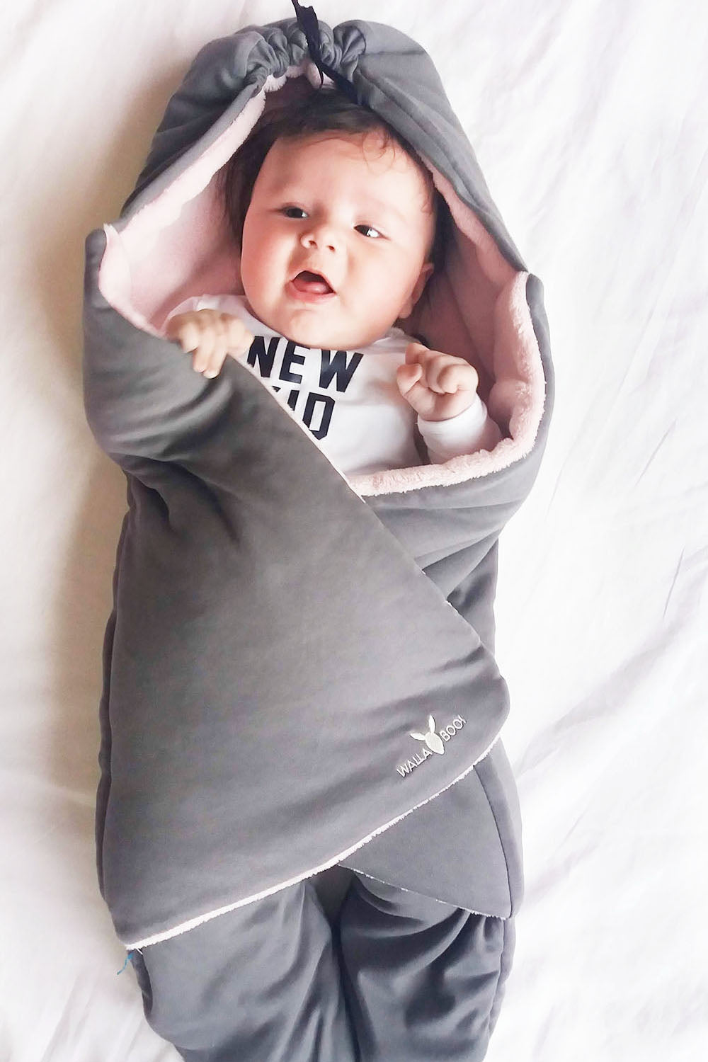 Extra large baby blanket for car seat and stroller with fleece in grey Wallaboo